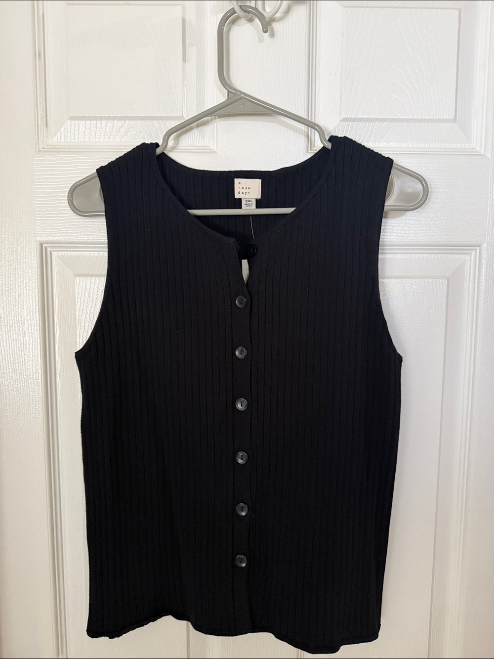 a new day Black Ribbed Button-Front Tank